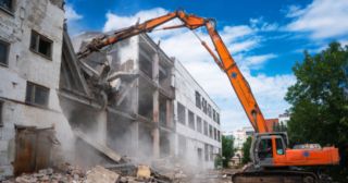 Промышленный демонтаж зданий Искитим, цена от 3009 руб.